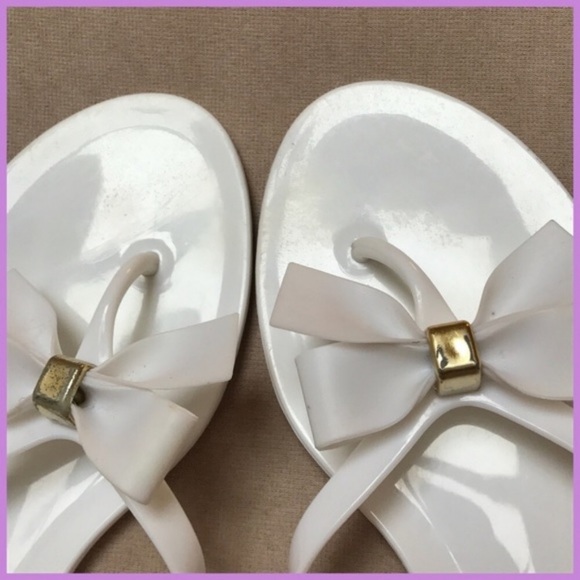 Chinese Laundry Jelly Sandals - Picture 4 of 4